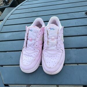 Nike AF1 Pink Sneakers